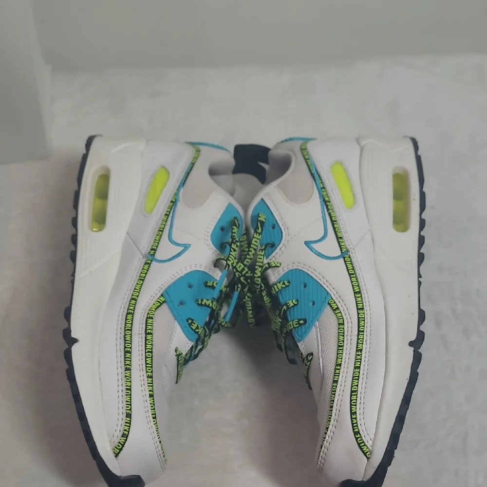 Nike White and Blue Chunky Sneakers - Picture 9 of 10